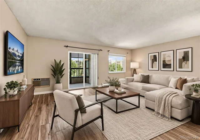 Listing Photo 5 - Condo for sale in building located at 13902 E Marina Dr, Aurora, CO 80014 - Unit #410