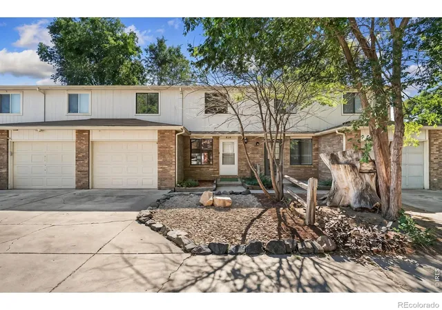 Photo 1 of Sale Pending at 218 E 8th Avenue, Longmont, CO 80504 | MLS# IR1062101 | Listing updated on 2026-09-15