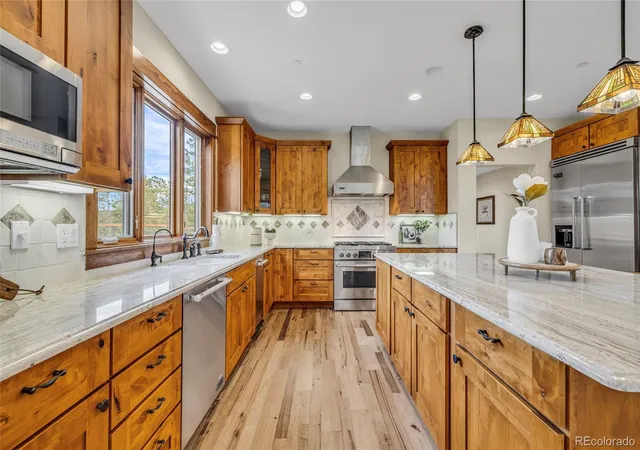 Photo 3 of Single family home for sale at 255 Peakview Rd, Boulder, CO 80302 | MLS# 7706405 | Listing updated on 2026-09-24