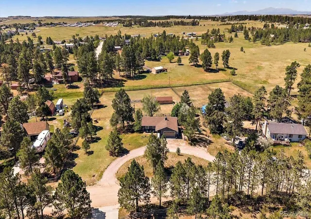 Photo 3 of Single family home for sale at 5360 Pine Ridge Dr, Elizabeth, CO 80107 | MLS# 4608977 | Listing updated on 2026-09-29