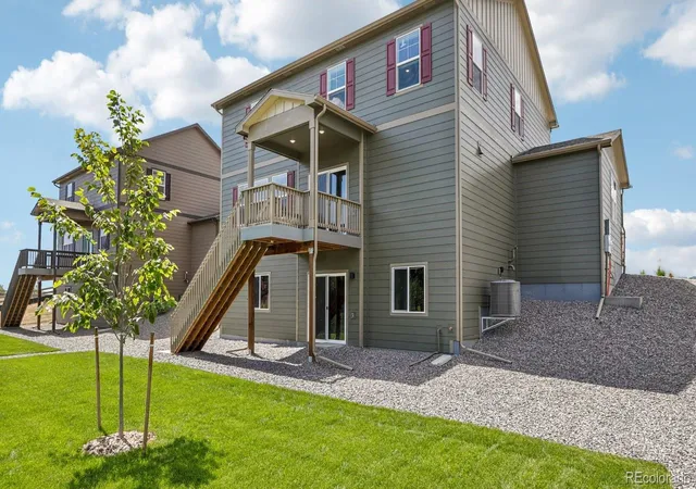 Photo 3 of Single family home for sale at 1368 Sunrise Hl Dr, Berthoud, CO 80513 | MLS# 4004063 | Listing updated on 2026-09-14