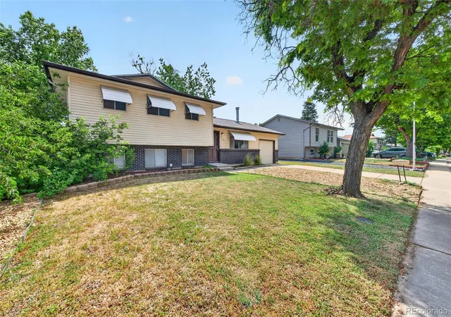 Photo 3 of Single family home for sale at 446 S Lima Cir, Aurora, CO 80012 | MLS# 5442178 | Listing updated on 2026-09-14
