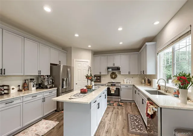 Photo 3 of Single family home for sale at 2420 Thistle Ct, Castle Rock, CO 80109 | MLS# 4123420 | Listing updated on 2026-09-13