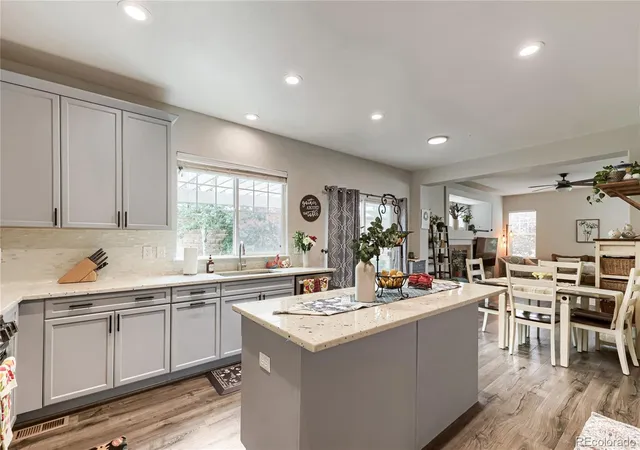 Photo 4 of Single family home for sale at 2420 Thistle Ct, Castle Rock, CO 80109 | MLS# 4123420 | Listing updated on 2026-09-13