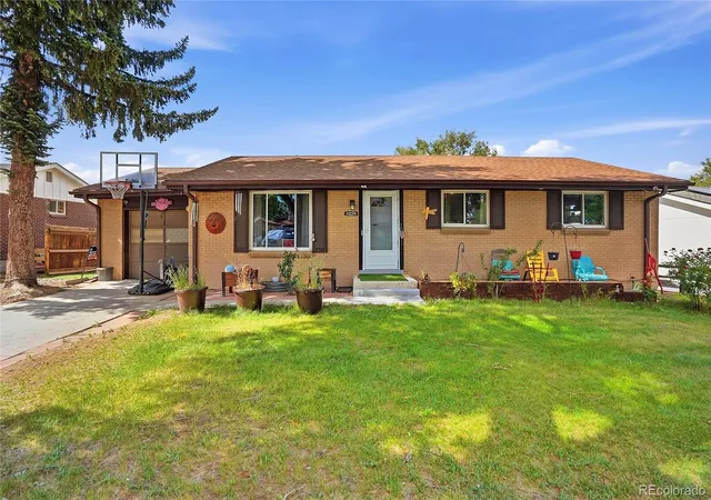 Photo 1 of Single family home for sale at 6895 W Bayaud Ave, Lakewood, CO 80226 | MLS# 9033617 | Listing updated on 2026-09-11