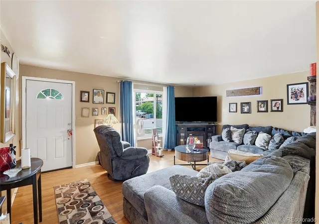 Photo 3 of Single family home for sale at 6895 W Bayaud Ave, Lakewood, CO 80226 | MLS# 9033617 | Listing updated on 2026-09-11