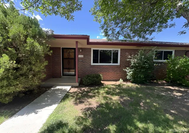 Townhouse for sale at 5184 E Asbury Ave, Denver, CO 80222 | MLS# 9390536