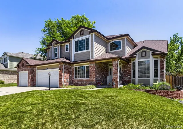 Photo 1 of Single family home for sale at 5860 S Espana St, Aurora, CO 80015 | MLS# 5836770 | Listing updated on 2026-09-24