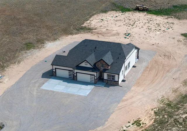 Photo 4 of Single family home for sale at 7440 Woodchest St, Strasburg, CO 80136 | MLS# 4401746 | Listing updated on 2026-10-08