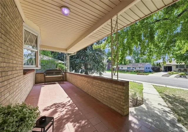 Photo 3 of Single family home for sale at 2386 S Bellaire St, Denver, CO 80222 | MLS# 5129094 | Listing updated on 2026-09-19