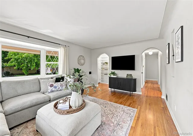 Photo 2 of Single family home for sale at 2386 S Bellaire St, Denver, CO 80222 | MLS# 5129094 | Listing updated on 2026-09-29