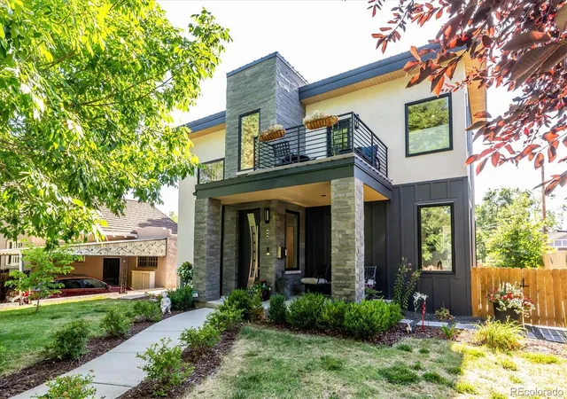 Photo 2 of Single family home for sale at 966 Saint Paul St, Denver, CO 80206 | MLS# 2857943 | Listing updated on 2026-09-25
