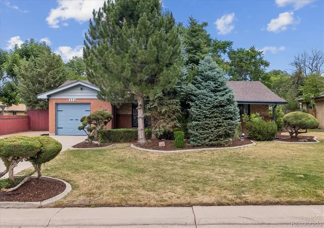 Photo 1 of Single family home for sale at 372 Lima St, Aurora, CO 80010 | MLS# 2640875 | Listing updated on 2026-10-09