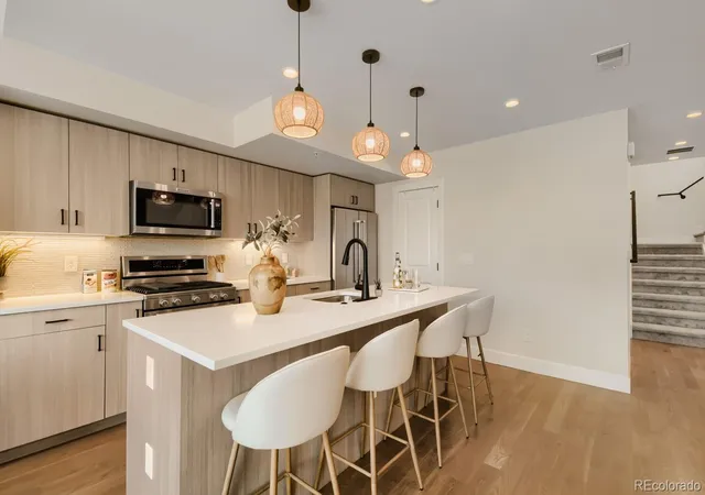 Photo 3 of Townhouse for sale at 1922 W 38th Avenue, Denver, CO 80211 | MLS# 2966562 | Listing updated on 2026-09-11