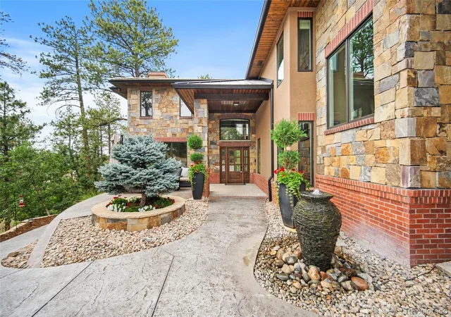 Photo 3 of Single family home for sale at 332 Ovida Pl, Castle Rock, CO 80108 | MLS# 4721680 | Listing updated on 2026-09-15