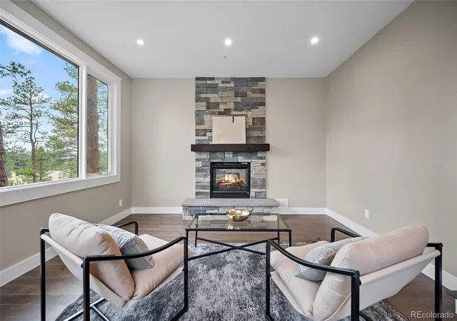 Photo 4 of Single family home for sale at 332 Ovida Pl, Castle Rock, CO 80108 | MLS# 4721680 | Listing updated on 2026-09-15