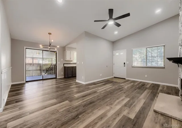 Photo 4 of Townhouse for sale at 7136 W Portland Ave, Littleton, CO 80128 | MLS# 4566867 | Listing updated on 2026-10-01