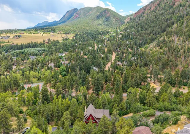Photo 2 of Single family home for sale at 400 Valley Crescent St, Palmer Lake, CO 80133 | MLS# 8052021 | Listing updated on 2026-09-15