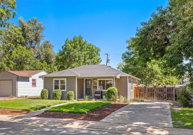 Photo 3 of Single family home for sale at 2418 Marshall St, Edgewater, CO 80214 | MLS# 6908706 | Listing updated on 2026-09-15