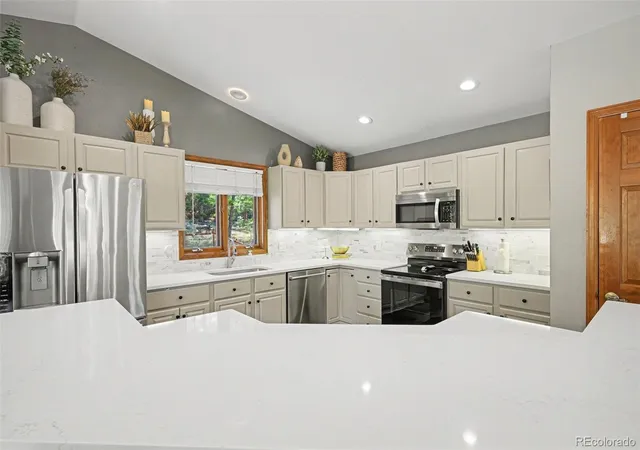 Photo 3 of Single family home for sale at 12126 Hosman Cir, Conifer, CO 80433 | MLS# 4246426 | Listing updated on 2026-10-12