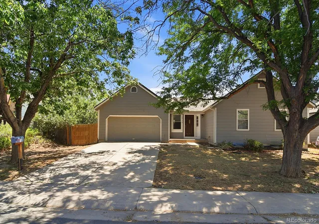Photo 1 of Single family home for sale at 16136 E Exposition Dr, Aurora, CO 80017 | MLS# 1944688 | Listing updated on 2026-09-14
