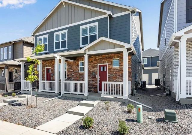 Photo 1 of Single family home for sale at 1587 Higgins Crk Dr, Berthoud, CO 80513 | MLS# 7431617 | Listing updated on 2026-09-14