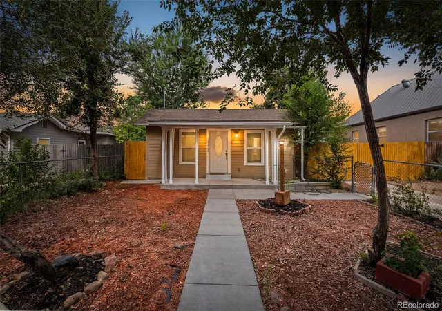 Photo 1 of Single family home for sale at 1272 Ulster St, Denver, CO 80220 | MLS# 7395267 | Listing updated on 2026-10-06