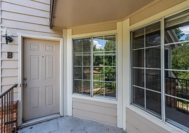 Listing Photo 4 - Condo for sale in building located at 13843 E Lehigh Ave, Aurora, CO 80014 - Unit #B