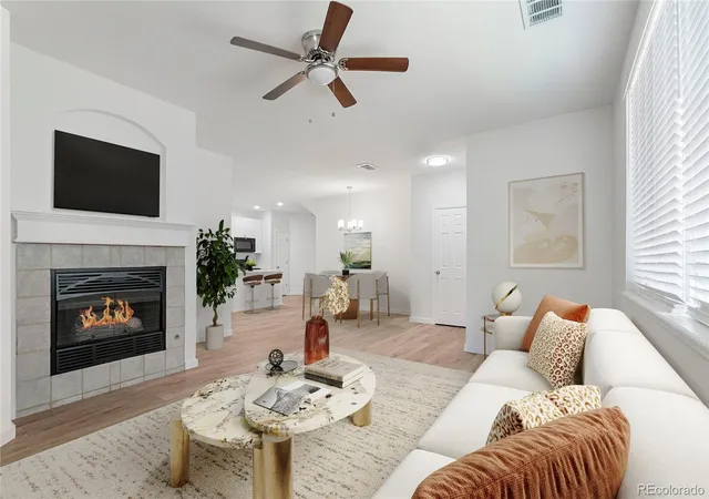 Listing Photo 4 - Condo for sale in building located at 4251 S Blackhawk Cir, Aurora, CO 80014 - Unit #3B