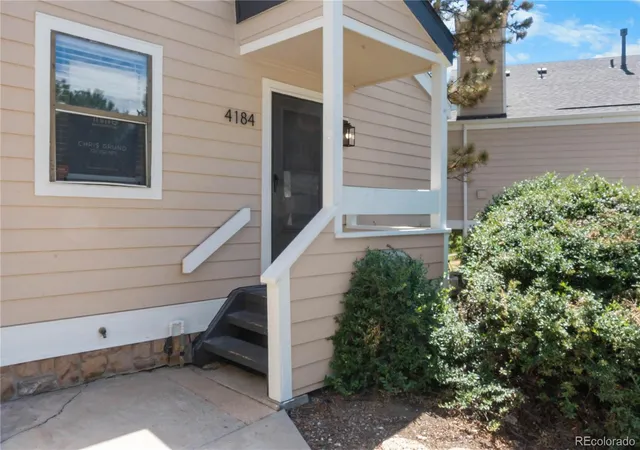 Photo 2 of Townhouse for sale at 4184 S Richfield Way, Aurora, CO 80013 | MLS# 6126560 | Listing updated on 2026-10-03