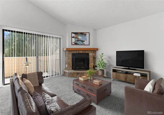 Photo 4 of Townhouse for sale at 4184 S Richfield Way, Aurora, CO 80013 | MLS# 6126560 | Listing updated on 2026-10-03