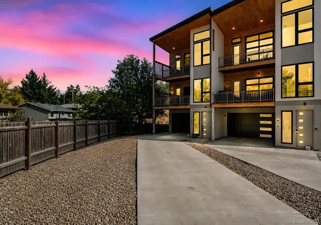 Photo 3 of Townhouse for sale at 2260 Glenn St, Colorado Springs, CO 80904 | MLS# 1737867 | Listing updated on 2026-10-02