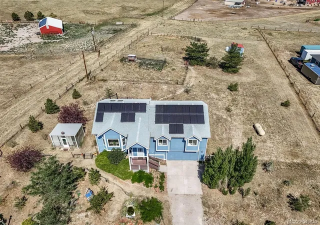 Photo 3 of Single family home for sale at 7840 Shenandoah Dr, Elizabeth, CO 80107 | MLS# 8893951 | Listing updated on 2026-09-15