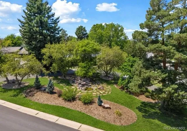 Photo 3 of Single family home for sale at 11 Meadowlark Ln, Littleton, CO 80123 | MLS# 8838352 | Listing updated on 2026-09-27