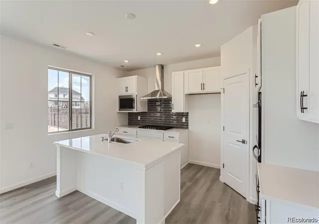 Photo 2 of Single family home for sale at 170 S Vandriver Way, Aurora, CO 80018 | MLS# 2308656 | Listing updated on 2026-09-12