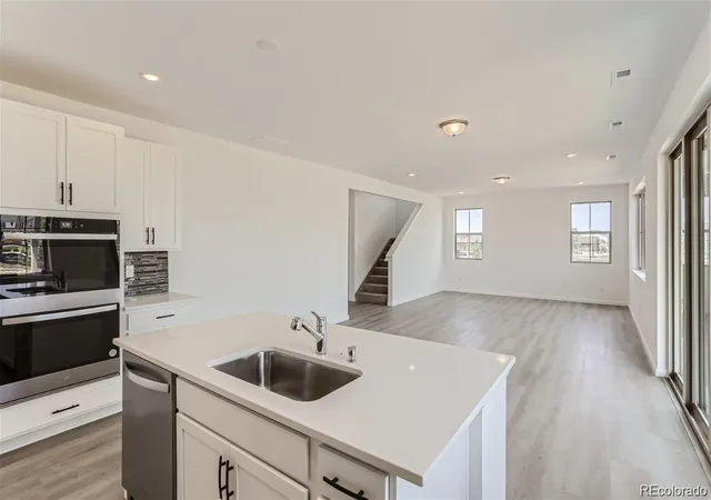 Photo 3 of Single family home for sale at 170 S Vandriver Way, Aurora, CO 80018 | MLS# 2308656 | Listing updated on 2026-09-12