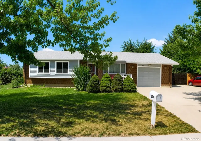 Photo 1 of Single family home for sale at 697 S Worchester St, Aurora, CO 80012 | MLS# 5080881 | Listing updated on 2026-09-15