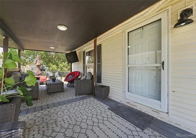 Photo 3 of Manufactured home for sale at 17418 E Coolidge Pl, Aurora, CO 80011 | MLS# 5023618 | Listing updated on 2026-09-15