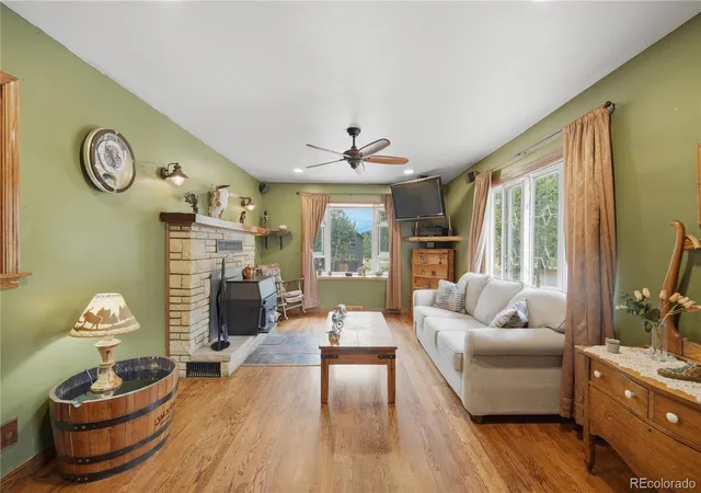 Photo 4 of Single family home for sale at 305 S Fairview St, Woodland Park, CO 80863 | MLS# 3922742 | Listing updated on 2026-09-15
