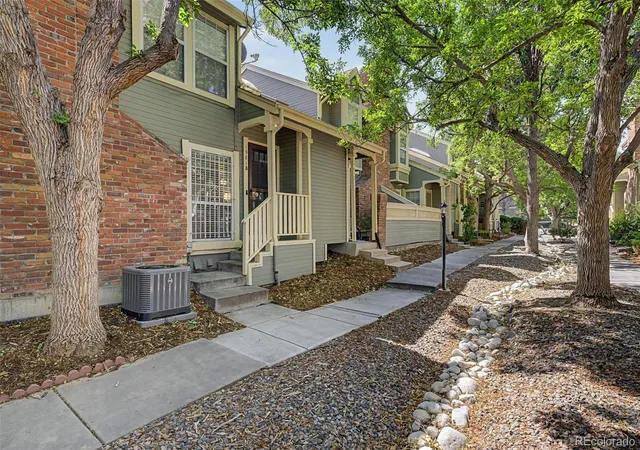 Photo 1 of Townhouse for sale at 1981 S Hannibal Ct #B, Aurora, CO 80013 | MLS# 6598036 | Listing updated on 2026-09-12