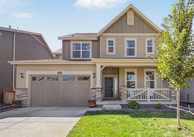 Photo 2 of Single family home for sale at 10001 Tucson St, Commerce City, CO 80022 | MLS# 8331886 | Listing updated on 2026-09-12