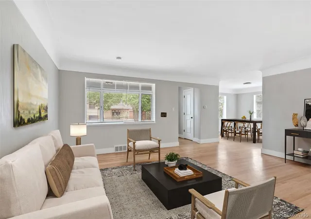 Photo 3 of Sale Pending at 1075 Kingston St, Aurora, CO 80010 | MLS# 2808352 | Listing updated on 2026-10-04