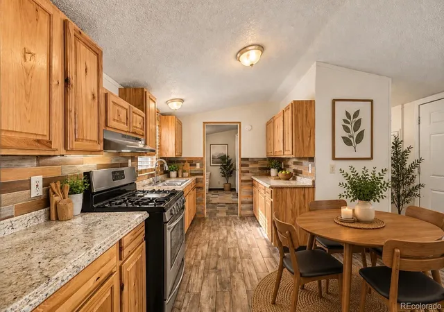 Photo 2 of Manufactured home for sale at 5093 E 96th Place, Denver, CO 80229 | MLS# 8128078 | Listing updated on 2026-09-11