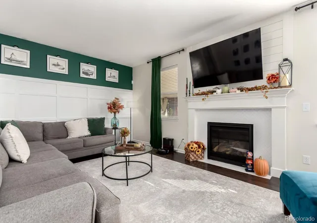 Photo 3 of Single family home for sale at 7132 Bandit Dr, Castle Rock, CO 80108 | MLS# 1583409 | Listing updated on 2026-09-10