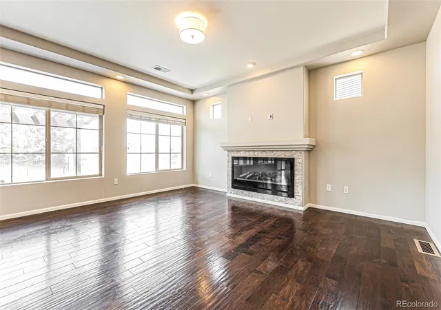 Photo 3 of Single family home for sale at 4965 S Algonquian Way, Aurora, CO 80016 | MLS# 9373835 | Listing updated on 2026-10-06