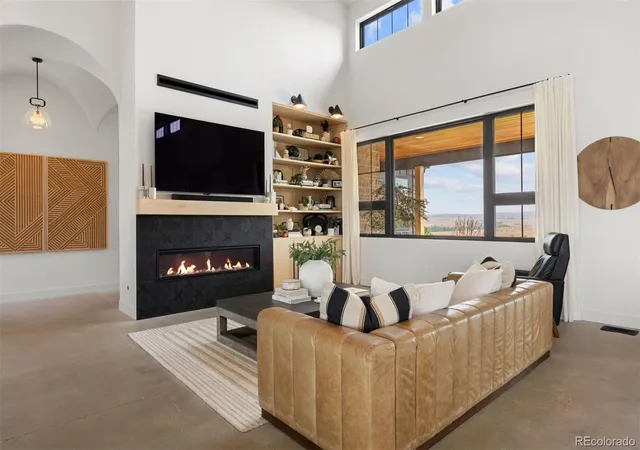 Photo 4 of Single family home for sale at 7497 Fox Crk Trl, Franktown, CO 80116 | MLS# 2662101 | Listing updated on 2026-09-10