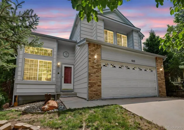 Photo 4 of Sale Pending at 652 Welsh Cir, Colorado Springs, CO 80916 | MLS# 2019223 | Listing updated on 2026-09-12