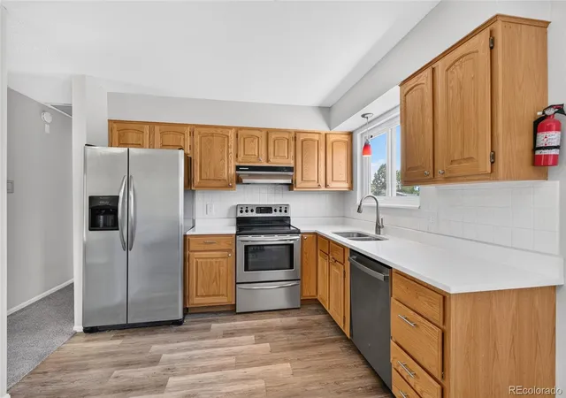 Photo 4 of Sale Pending at 17456 E Arkansas Ave, Aurora, CO 80017 | MLS# 5810477 | Listing updated on 2026-09-23