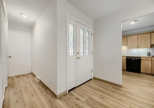 Photo 3 of Single family home for sale at 7496 W Cedar Cir, Lakewood, CO 80226 | MLS# 6447494 | Listing updated on 2026-09-21