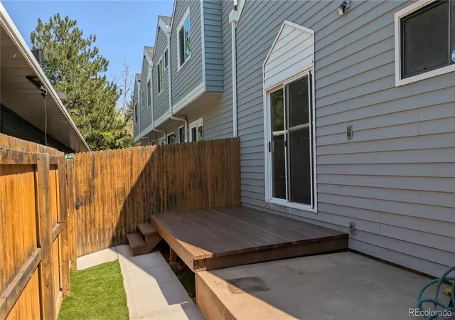 Photo 2 of Townhouse for sale at 286 S Nome St, Aurora, CO 80012 | MLS# 6124569 | Listing updated on 2026-09-15